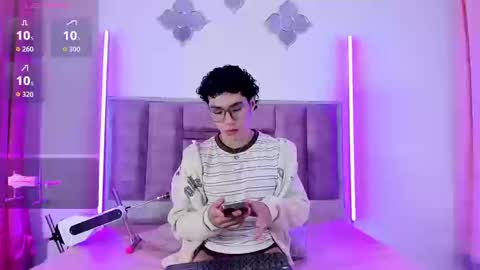 noahjhoness online show from September 20, 1:56 pm