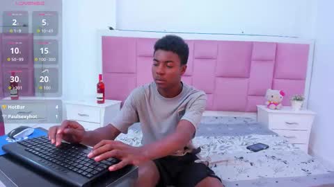 Snapshot of noahjhonson69 chatting on November 26, 7:04 pm noah online show from November 26, 7:04 pm