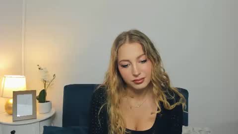 noahpretty online show from September 22, 3:14 pm