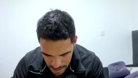 noahsexx98 online show from September 21, 11:12 am