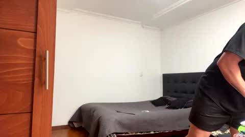 noahsexx98 online show from October 3, 3:42 pm