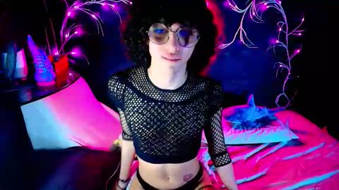 Noah Xtar online show from September 20, 1:28 am