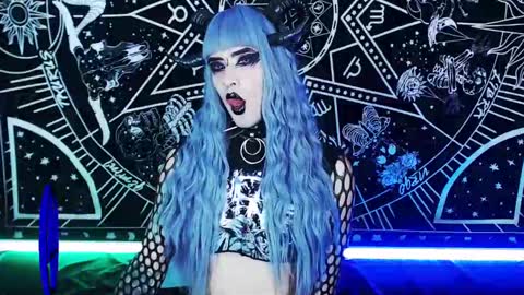 caroline online show from December 11, 5:32 am