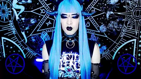 caroline online show from February 26, 5:31 am