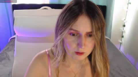 Noa Sarri online show from June 26, 7:07 pm