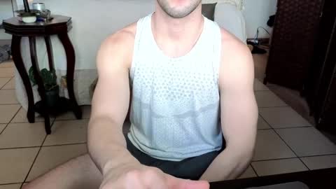 nobudget06 online show from February 14, 10:14 pm