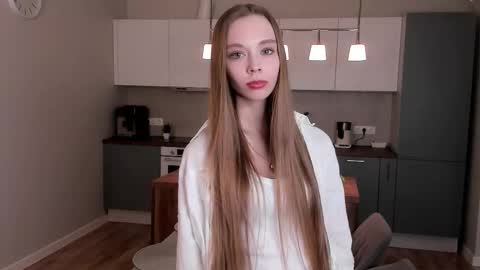 Snapshot of nobukohittle chatting on March 20, 8:14 pm Emmy online show from March 20, 8:14 pm