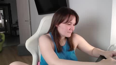 Snapshot of nodarell chatting on December 2, 2:23 pm nodarell online show from December 2, 2:23 pm