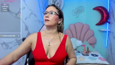 noelia_milfs online show from May 9, 1:33 am