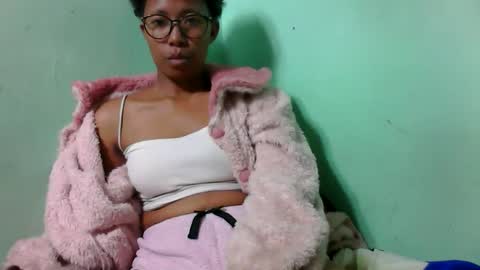 Snapshot of noella711128 chatting on October 9, 11:19 am noella711128 online show from October 9, 11:19 am