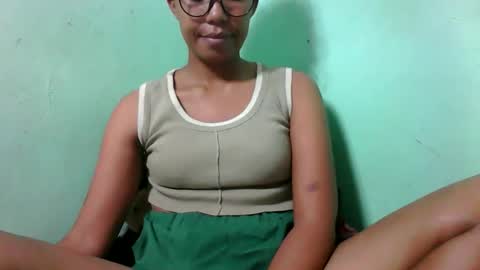 Snapshot of noella711128 chatting on October 12, 1:10 pm noella711128 online show from October 12, 1:10 pm