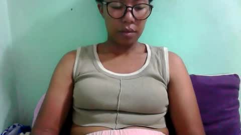 Snapshot of noella711128 chatting on October 21, 6:03 am noella711128 online show from October 21, 6:03 am