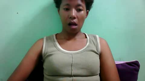 Snapshot of noella711128 chatting on October 27, 5:17 pm noella711128 online show from October 27, 5:17 pm