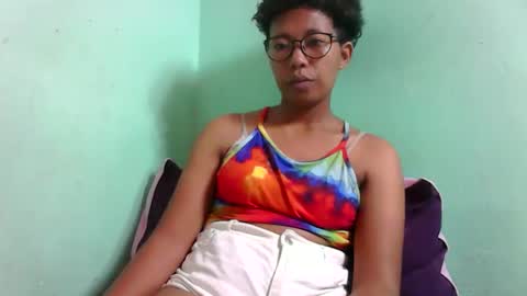 Snapshot of noella711128 chatting on November 2, 5:43 am noella711128 online show from November 2, 5:43 am