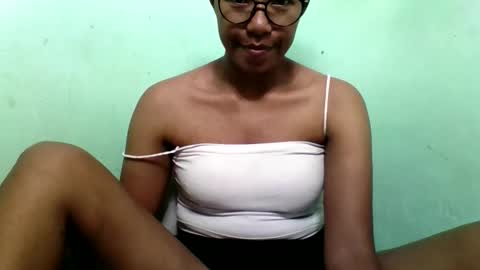 Snapshot of noella711128 chatting on November 27, 9:00 am noella711128 online show from November 27, 9:00 am