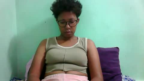 noellah online show from October 21, 4:57 am