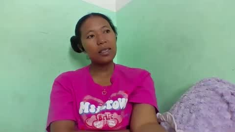 noellah online show from May 8, 6:08 am