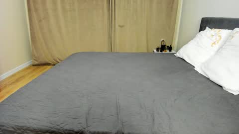 Noelle Natty online show from November 15, 3:59 am