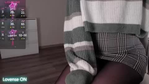 noelleneptune online show from January 12, 12:38 am