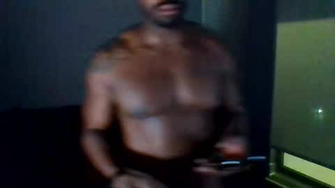 noelng3 online show from February 11, 9:03 am