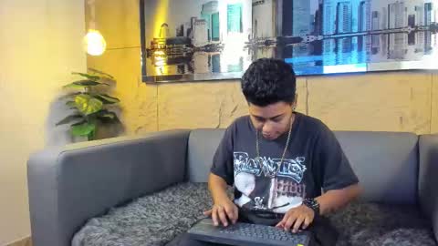 Snapshot of noha__scott chatting on March 8, 5:06 pm noha online show from March 8, 5:06 pm