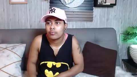 Snapshot of noha__scott chatting on March 16, 2:21 pm noha online show from March 16, 2:21 pm