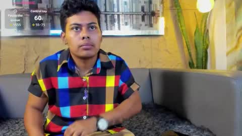 Snapshot of noha__scott chatting on March 23, 2:43 pm noha online show from March 23, 2:43 pm