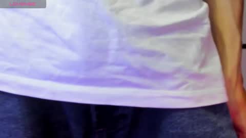 Snapshot of noha_castellano chatting on March 19, 12:42 pm online show from March 19, 12:42 pm