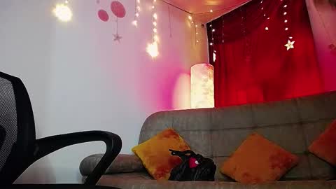 Snapshot of noha_lux1 chatting on October 1, 12:33 pm Noha Lux online show from October 1, 12:33 pm