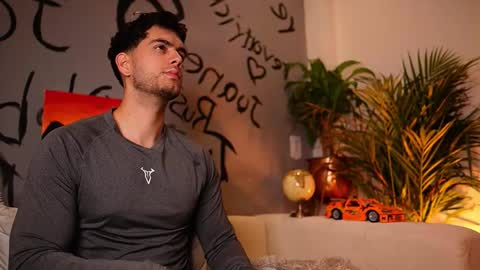 kevin online show from October 4, 12:08 am