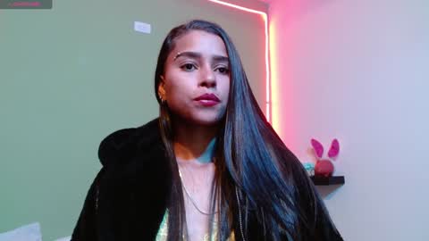 Noha Thomson online show from January 27, 9:55 pm