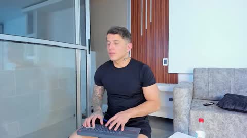 Snapshot of nohabennett7 chatting on March 29, 1:49 am nohabennett7 online show from March 29, 1:49 am