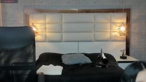 Snapshot of nohemi_louse chatting on September 20, 7:04 pm Nohemi online show from September 20, 7:04 pm