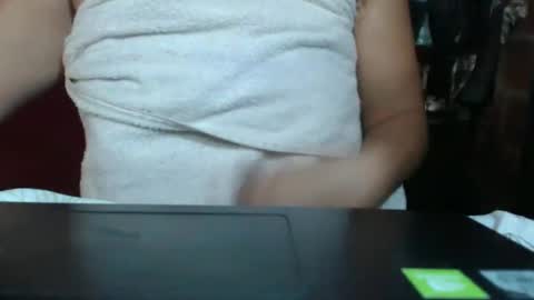 nohhadeluxe online show from February 7, 1:32 pm
