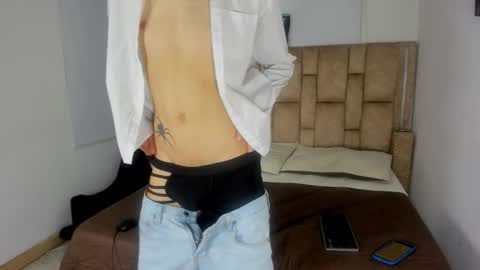 Snapshot of noir_sebas chatting on March 8, 4:16 am Sebas online show from March 8, 4:16 am