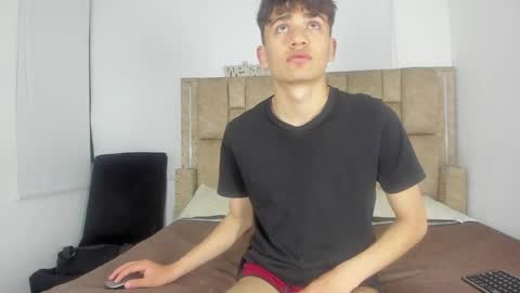 Snapshot of noir_sebas chatting on March 18, 3:09 am Sebas online show from March 18, 3:09 am