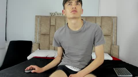 Snapshot of noir_sebas chatting on April 1, 3:07 am Sebas online show from April 1, 3:07 am