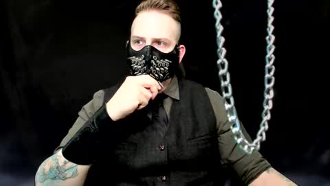 Snapshot of noir_warden chatting on February 2, 4:49 pm Noir online show from February 2, 4:49 pm