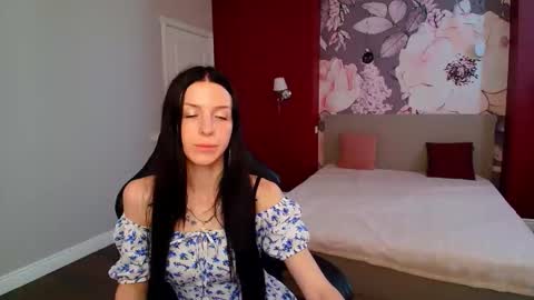 NoirDiva online show from June 10, 12:04 pm