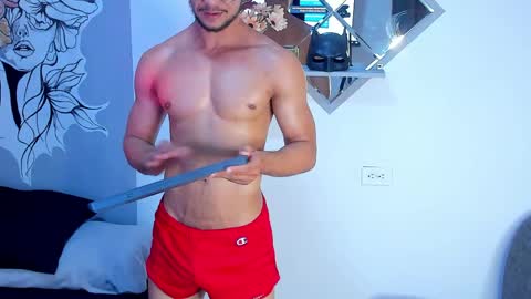 Snapshot of nolan_joness chatting on May 21, 2:57 pm Im Nolan online show from May 21, 2:57 pm