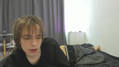 nolan_sagee online show from June 6, 8:52 am