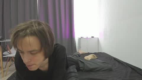 nolan_sagee online show from June 7, 8:40 am