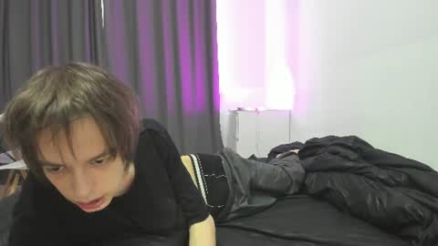 nolan_sagee online show from June 9, 9:10 am
