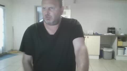 Snapshot of nollie244 chatting on December 21, 5:58 am Nollie online show from December 21, 5:58 am