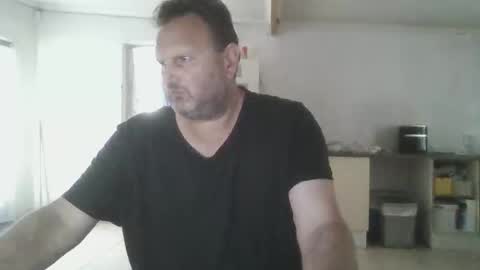 Snapshot of nollie244 chatting on December 23, 6:55 am Nollie online show from December 23, 6:55 am