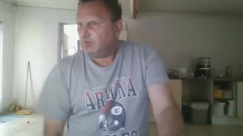 Snapshot of nollie244 chatting on January 8, 5:21 am Nollie online show from January 8, 5:21 am
