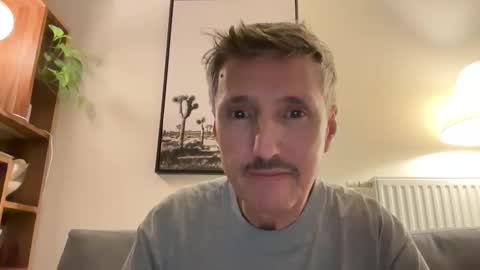 Snapshot of nolo34 chatting on December 15, 4:33 pm nolo34 online show from December 15, 4:33 pm