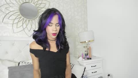 nomi lu online show from February 9, 3:32 am