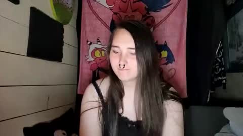 Snapshot of nonbinarybeauty20 chatting on June 3, 11:13 am nonbinarybeauty20 online show from June 3, 11:13 am