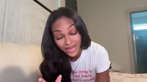 NoodsOverNudes online show from March 26, 9:31 pm